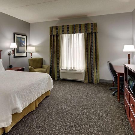 Hampton Inn & Suites Indianapolis-Airport Exterior foto